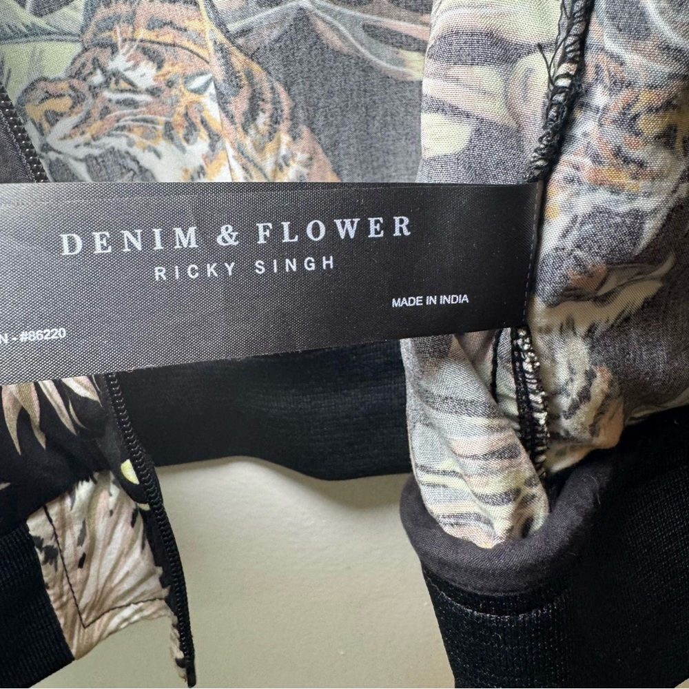 Denim & Flower by Ricky Singh Black Tiger Print Bomber Jacket – XL - Picture 9 of 10